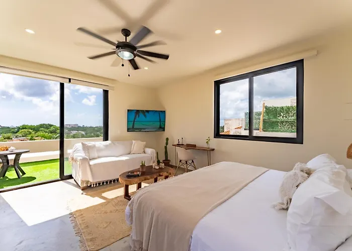Apartment Private Jacuzzi, Starlink, Golf-view Terrace -