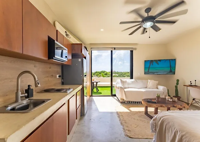 Private Jacuzzi, Starlink, Golf-view Terrace - Apartment *