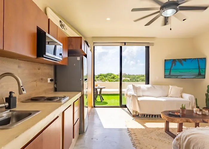 Apartment Private Jacuzzi, Starlink, Golf-view Terrace -