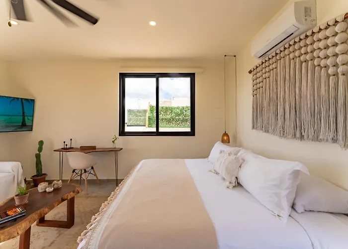 Private Jacuzzi, Starlink, Golf-view Terrace - Puerto Aventuras
