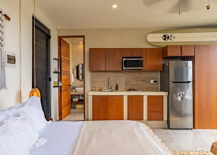 Private Jacuzzi, Starlink, Golf-view Terrace - *