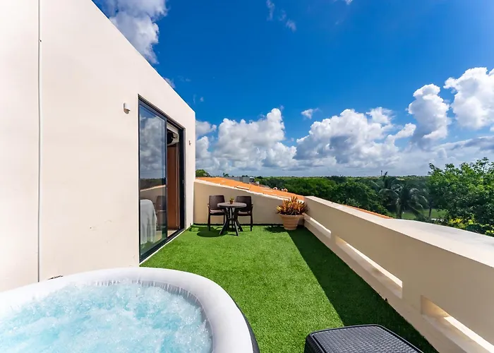 Apartment Private Jacuzzi, Starlink, Golf-view Terrace - Puerto Aventuras